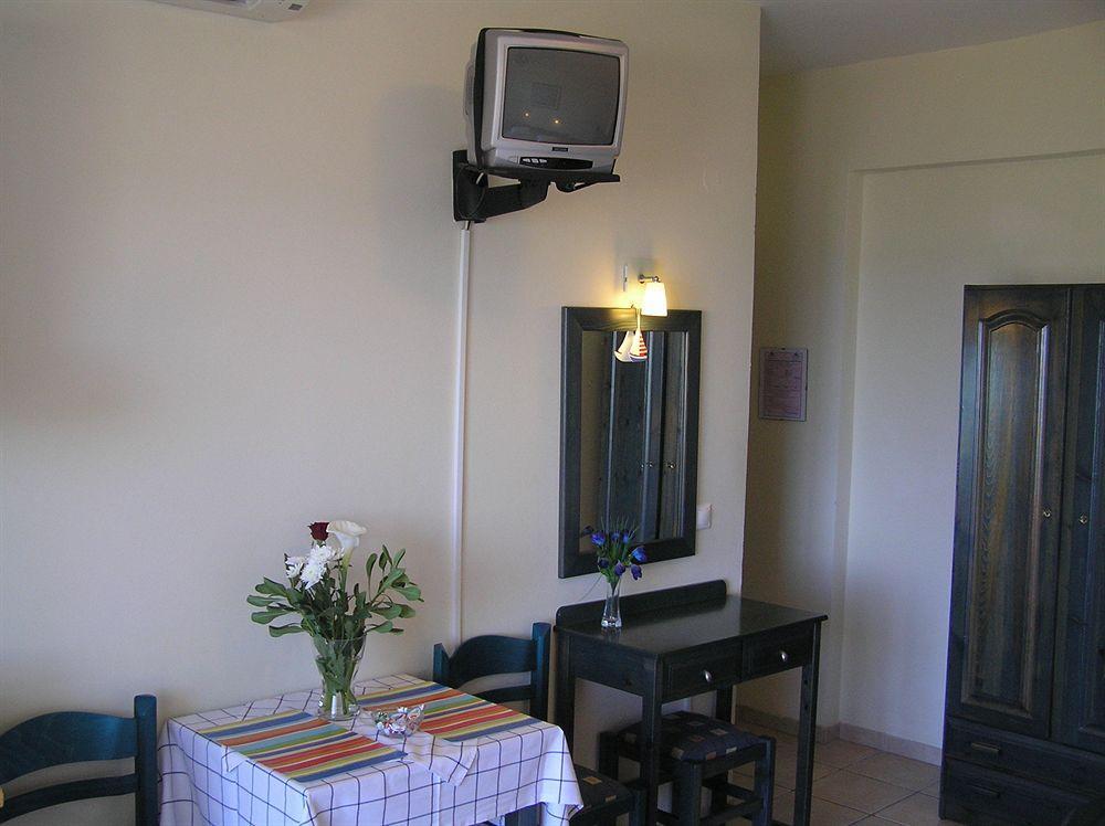 פלטניאס Katerina Seaside Studios מראה חיצוני תמונה